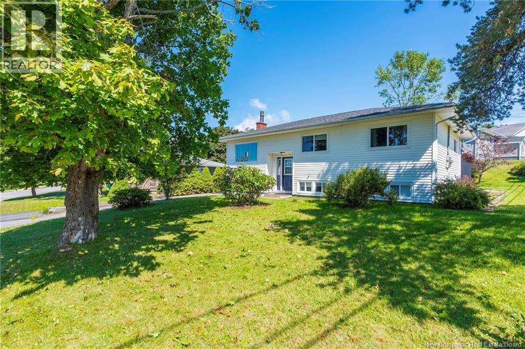 50 Glengarry Drive Property Photo 2