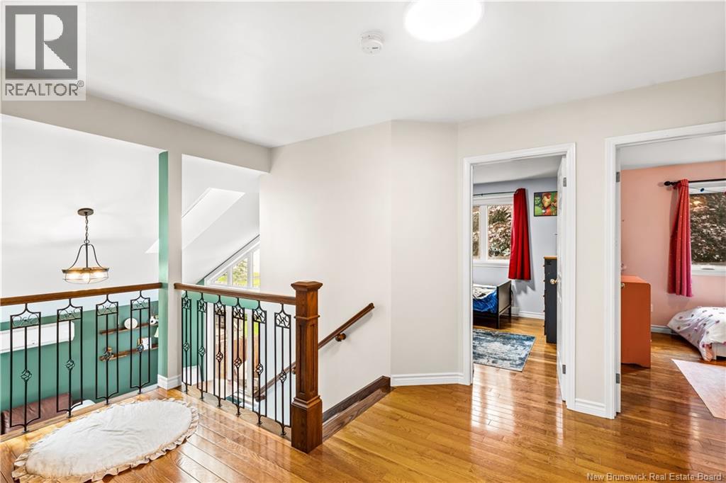 313 Gaspé Property Photo 20