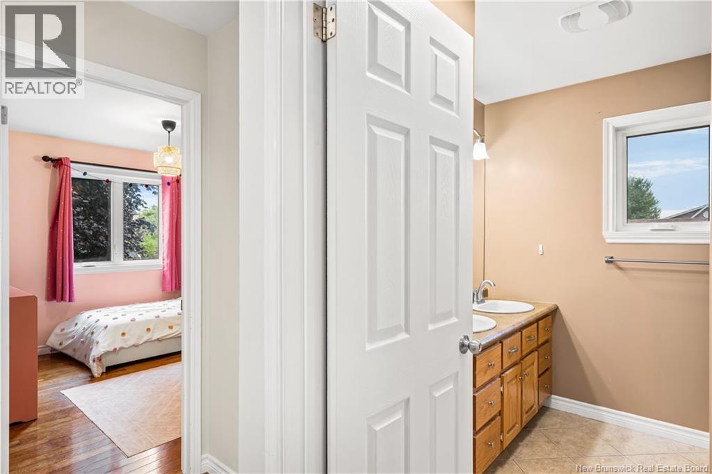 313 Gaspé Property Photo 23