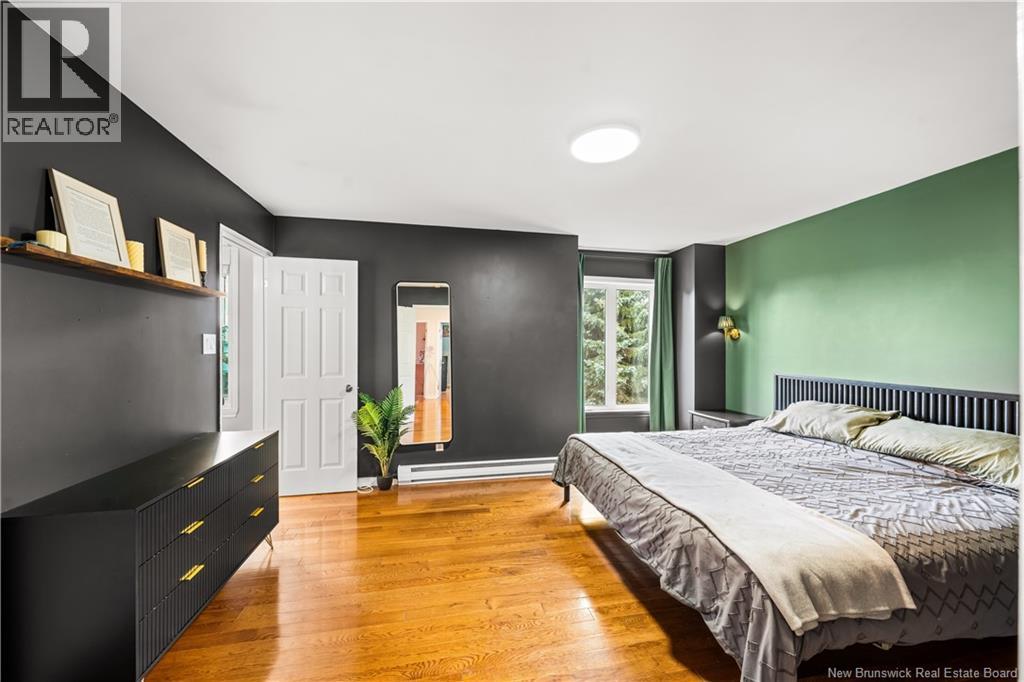 313 Gaspé Property Photo 26