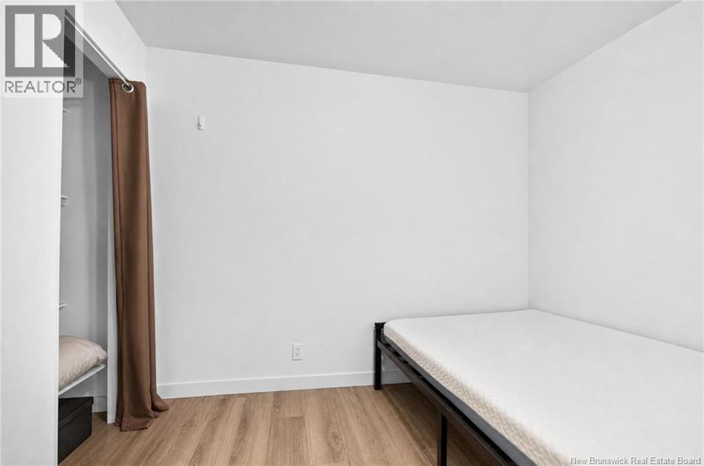 8 Kirk Street Property Photo 28