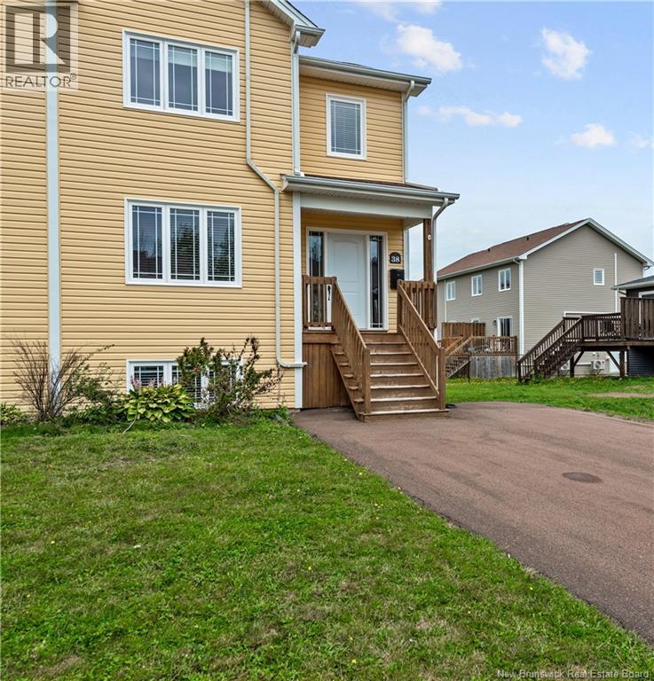 38 Caspian Court Property Photo 1