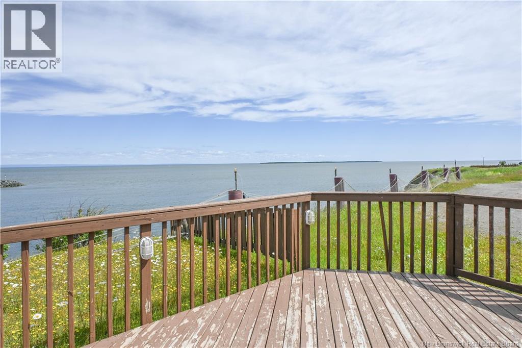 89 Saint-pierre Est Boulevard Property Photo 7