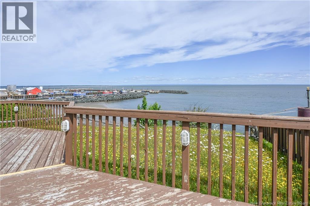 89 Saint-pierre Est Boulevard Property Photo 8
