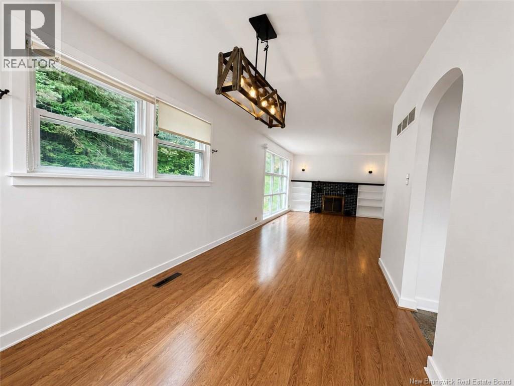 512 Riverview Street Property Photo 2