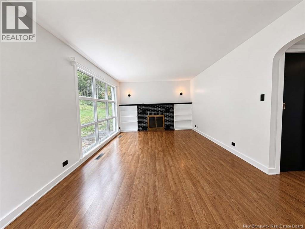 512 Riverview Street Property Photo 3