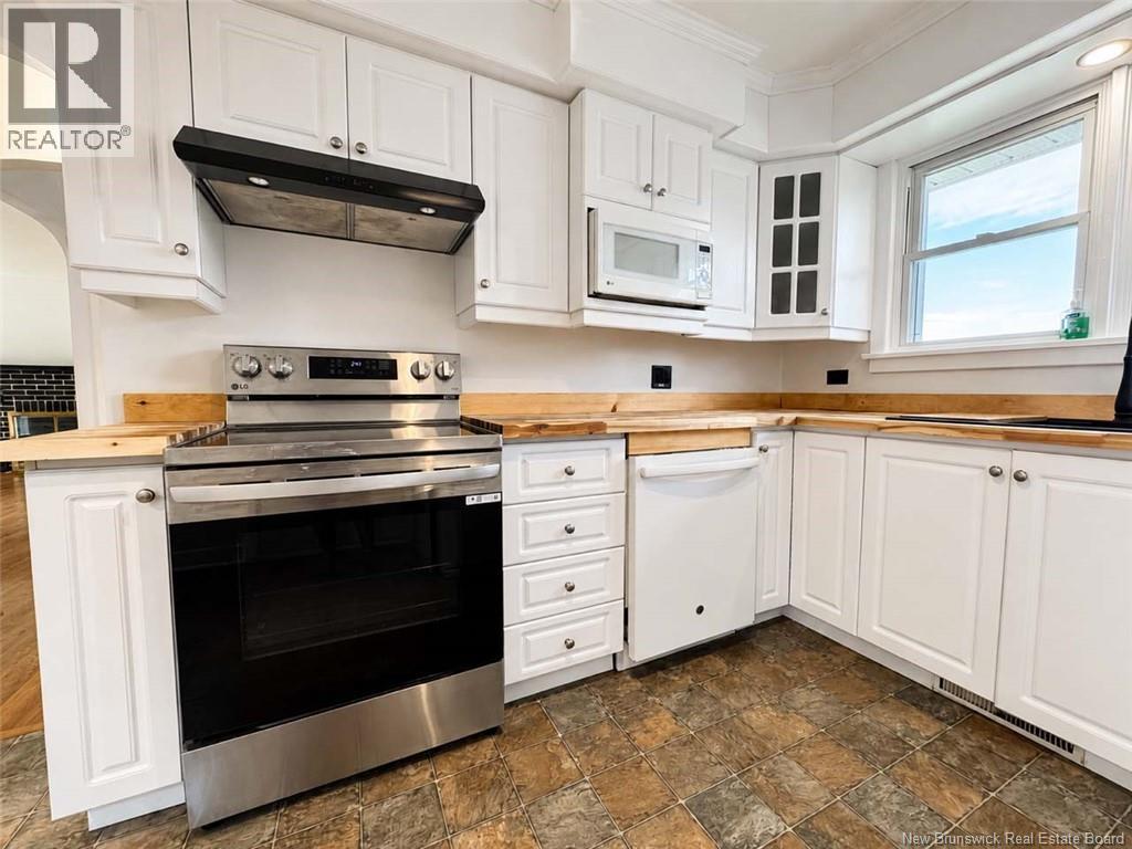 512 Riverview Street Property Photo 5