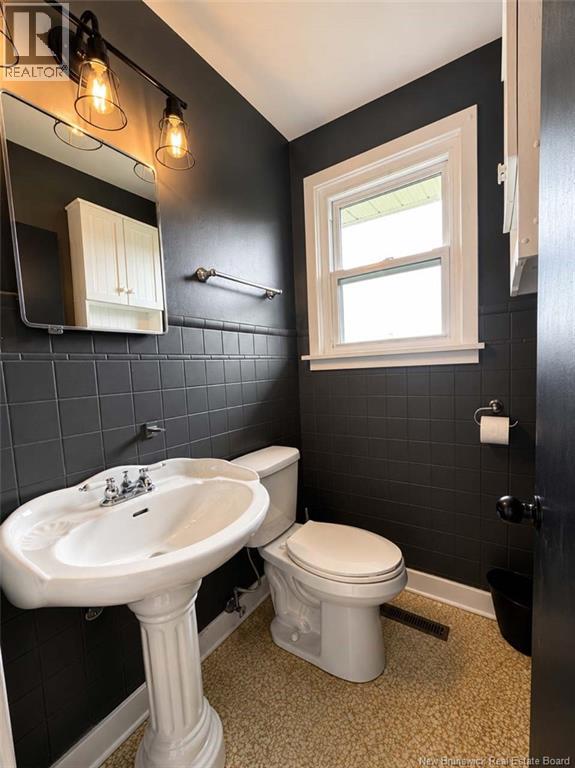 512 Riverview Street Property Photo 9