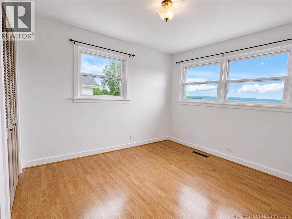 512 Riverview Street Property Photo 13