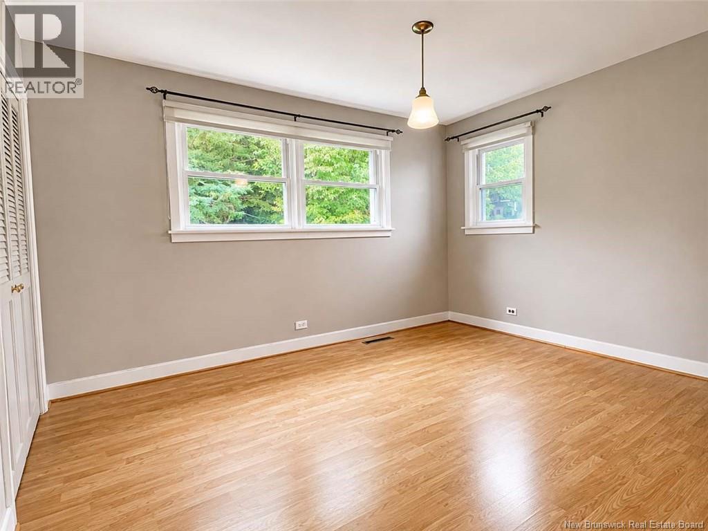 512 Riverview Street Property Photo 14