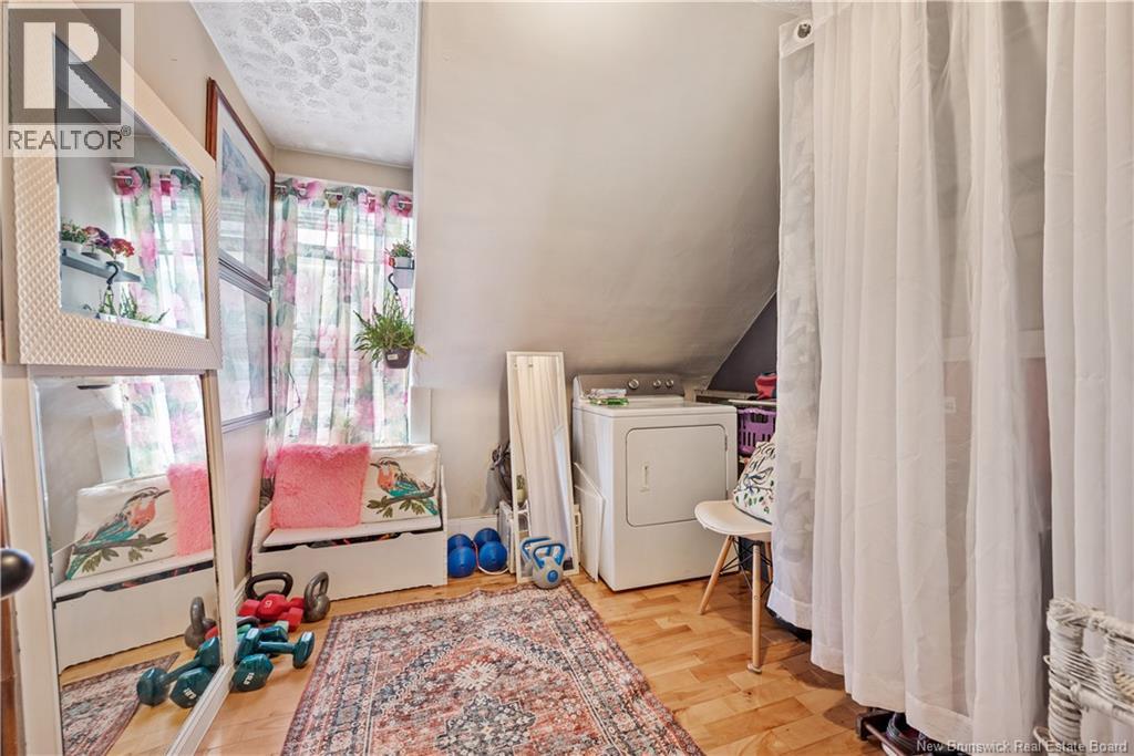 76 Steadman Street Property Photo 8