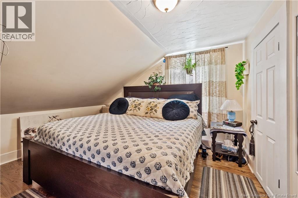 76 Steadman Street Property Photo 11
