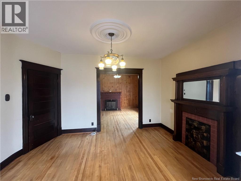 102-104 Lansdowne Avenue Property Photo 15