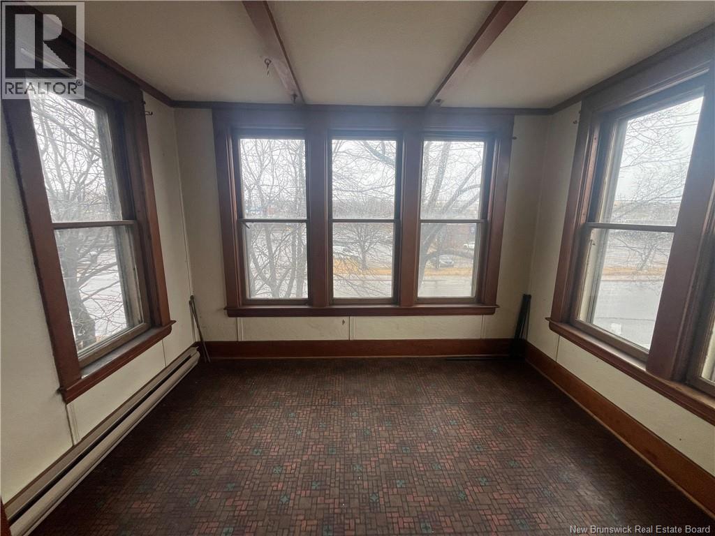 102-104 Lansdowne Avenue Property Photo 16