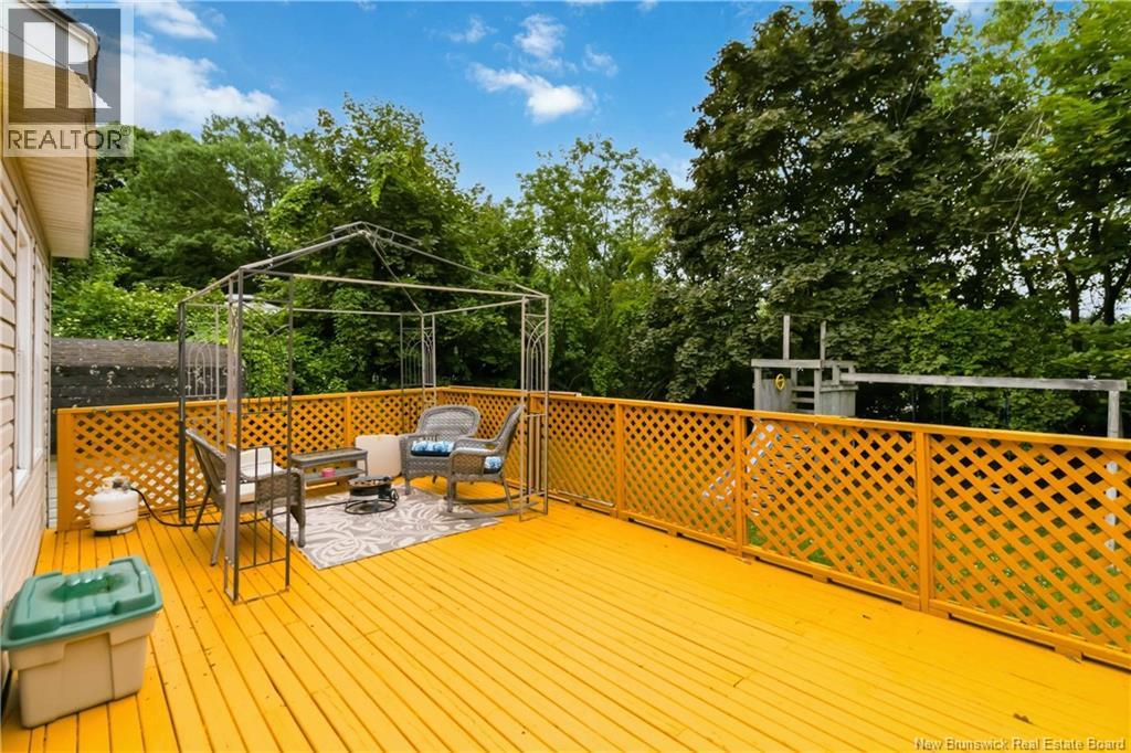 145 Wendell Property Photo 43