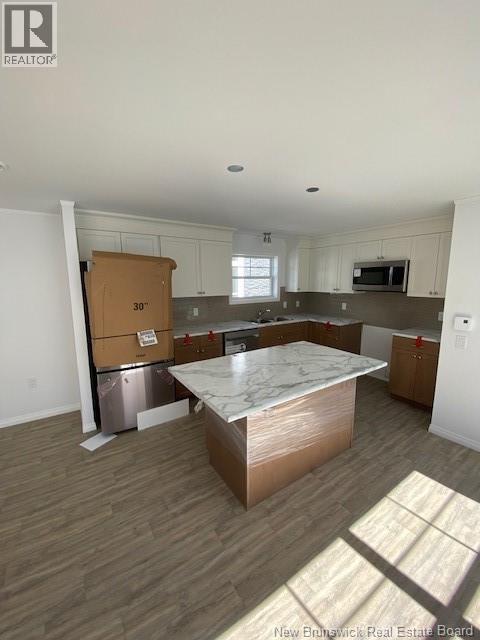50 Ulysse Drive Property Photo 3