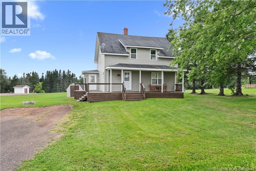 381 La Vallée Road Property Photo 1