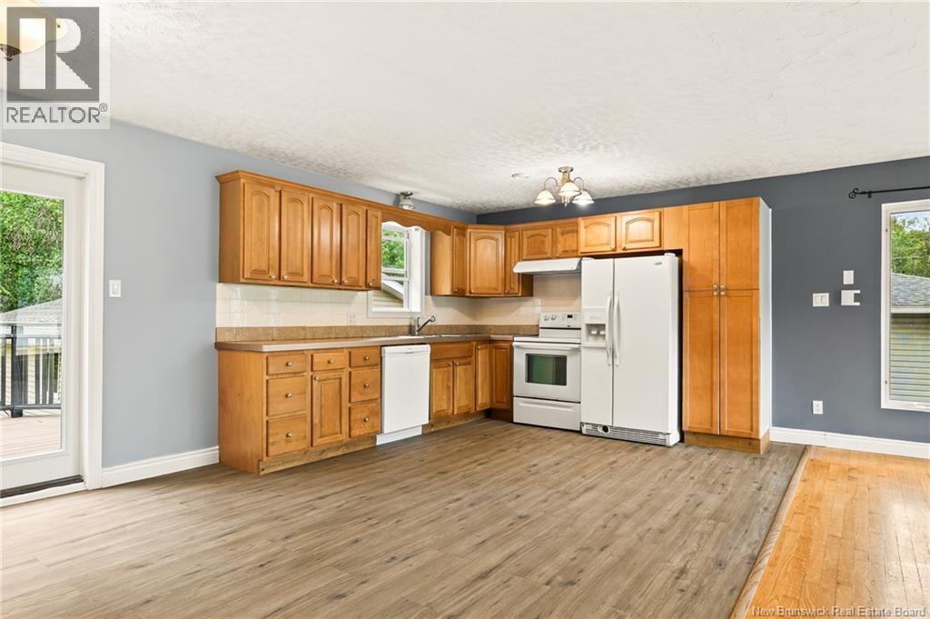 183 Thomas Property Photo 3