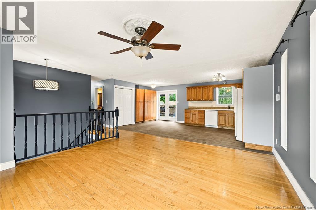 183 Thomas Property Photo 7