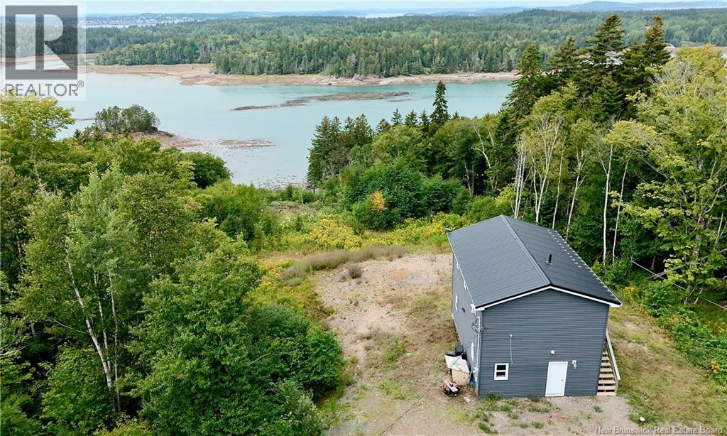 5 Maple Leaf Court