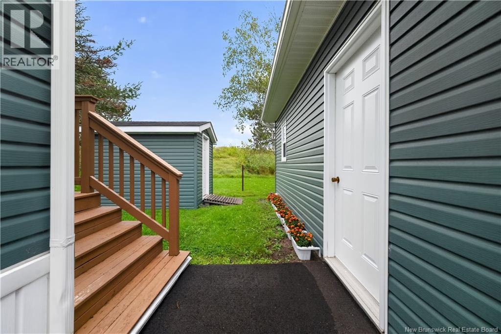 20 Blue Jay Property Photo 33
