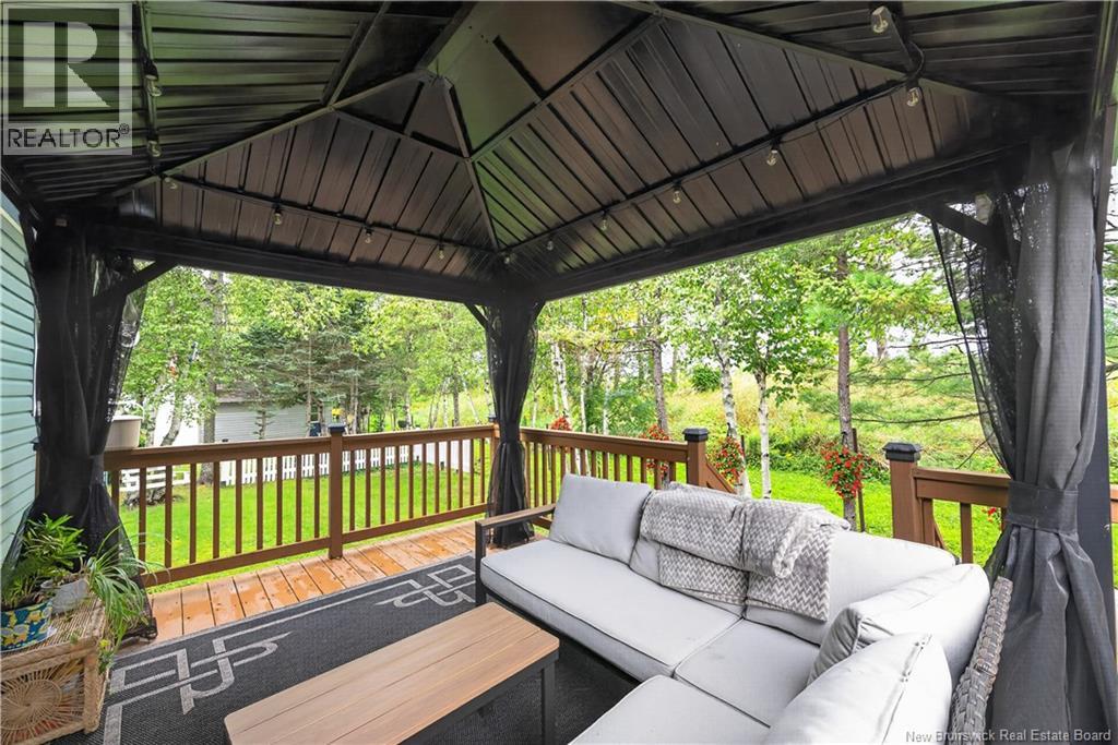 20 Blue Jay Property Photo 38