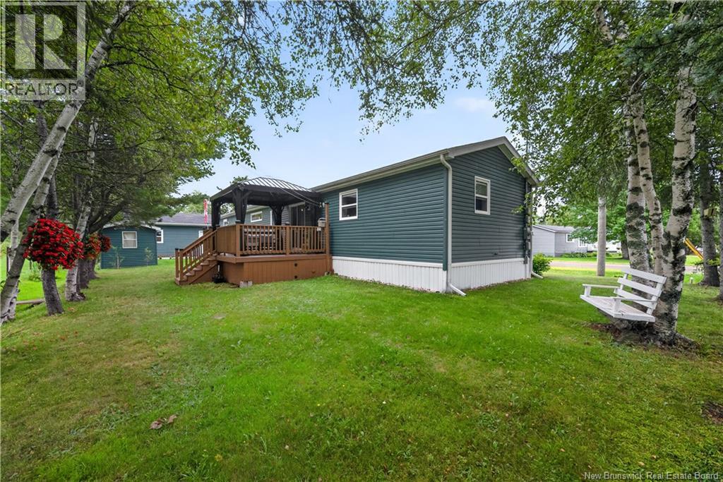20 Blue Jay Property Photo 42