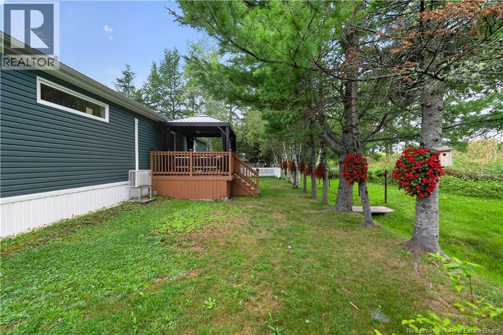 20 Blue Jay Property Photo 47