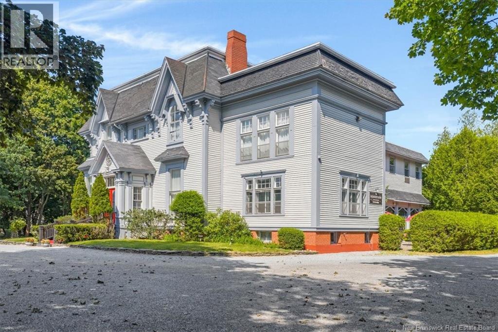 3180 Rothesay Road Property Photo 4
