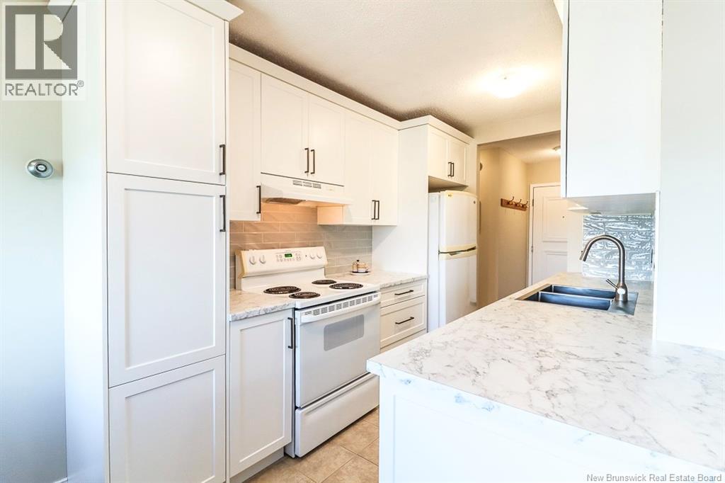 310 Woodward Unit# 909 Property Photo 5