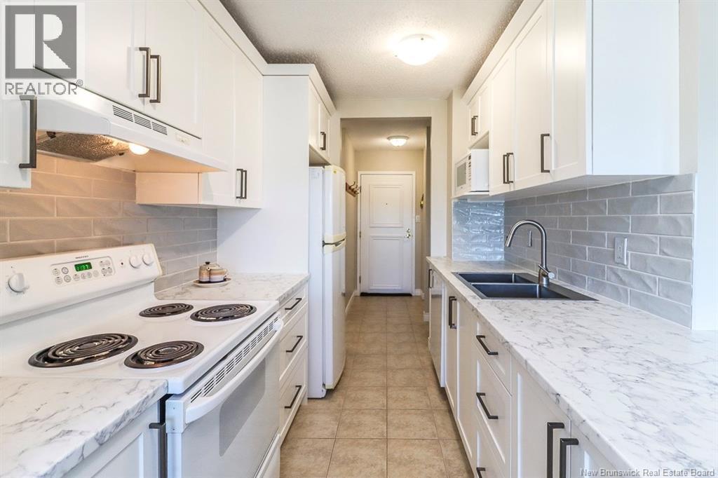 310 Woodward Unit# 909 Property Photo 6