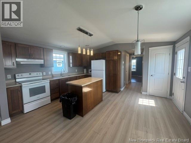 11 Rex Hurley Property Photo 11
