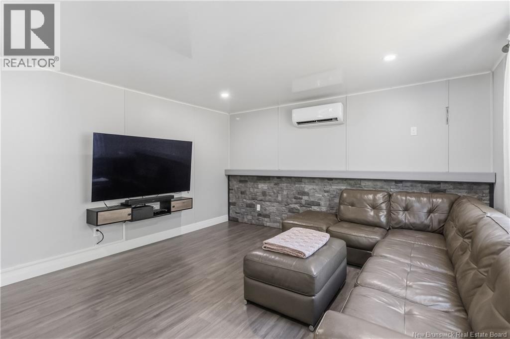 10 Black Spruce Street Property Photo 5