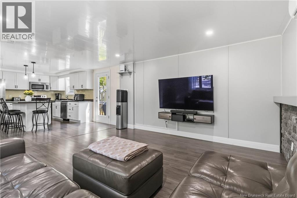 10 Black Spruce Street Property Photo 8
