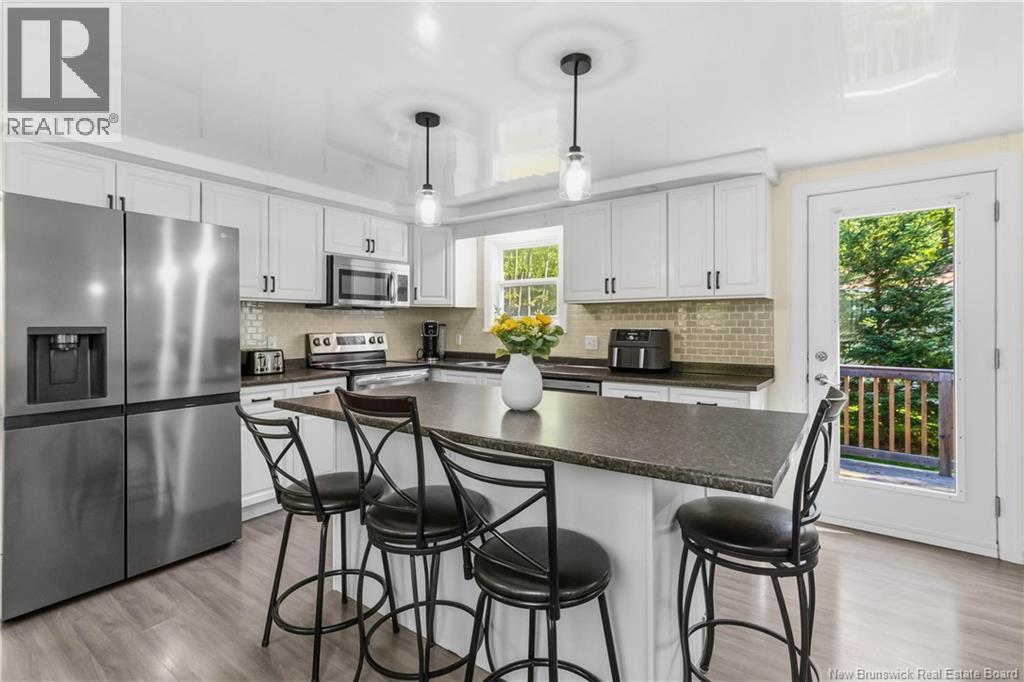 10 Black Spruce Street Property Photo 15