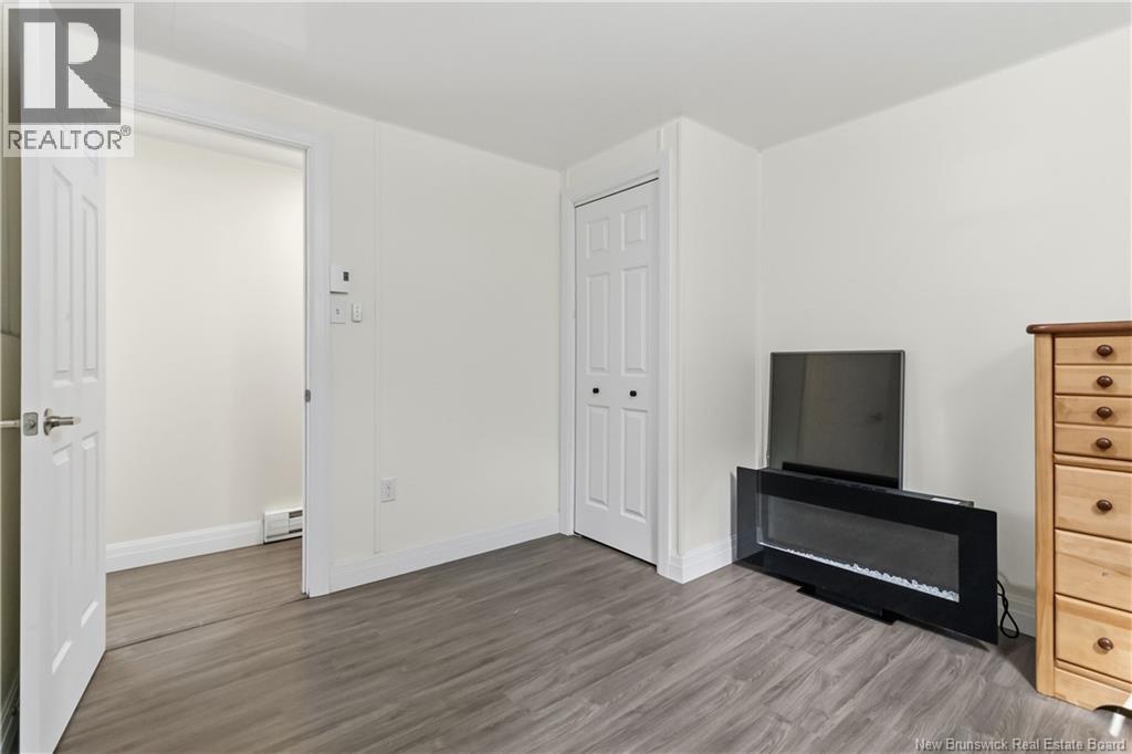 10 Black Spruce Street Property Photo 17