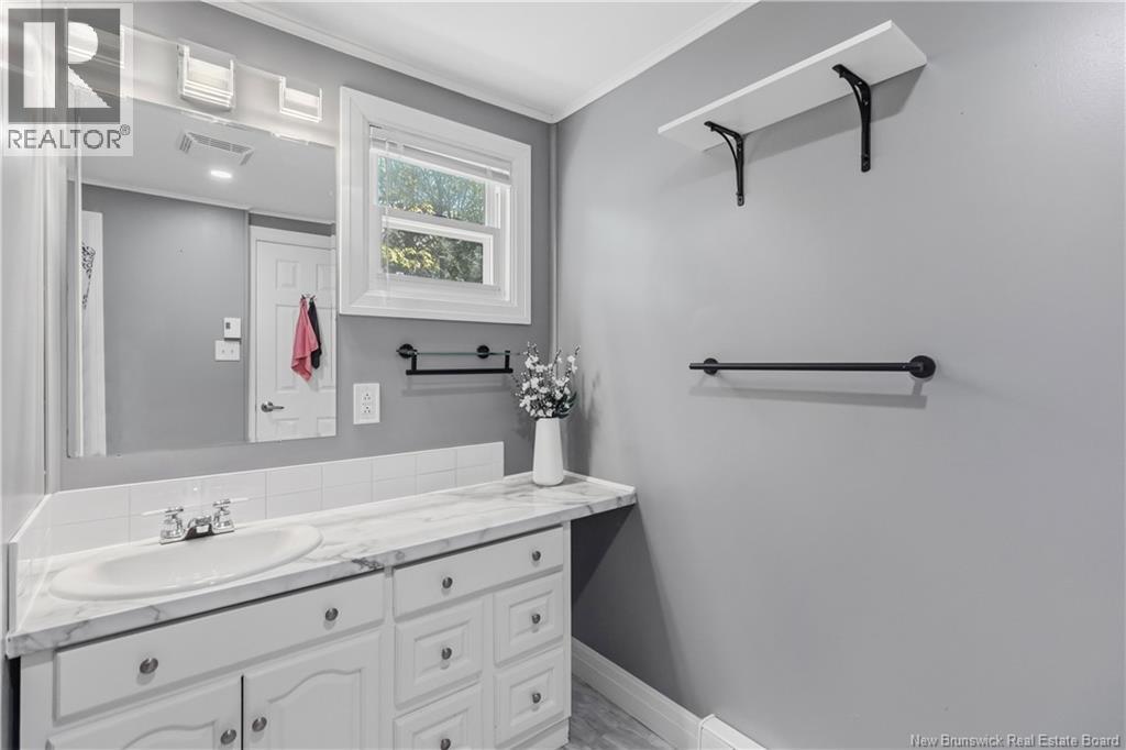 10 Black Spruce Street Property Photo 31