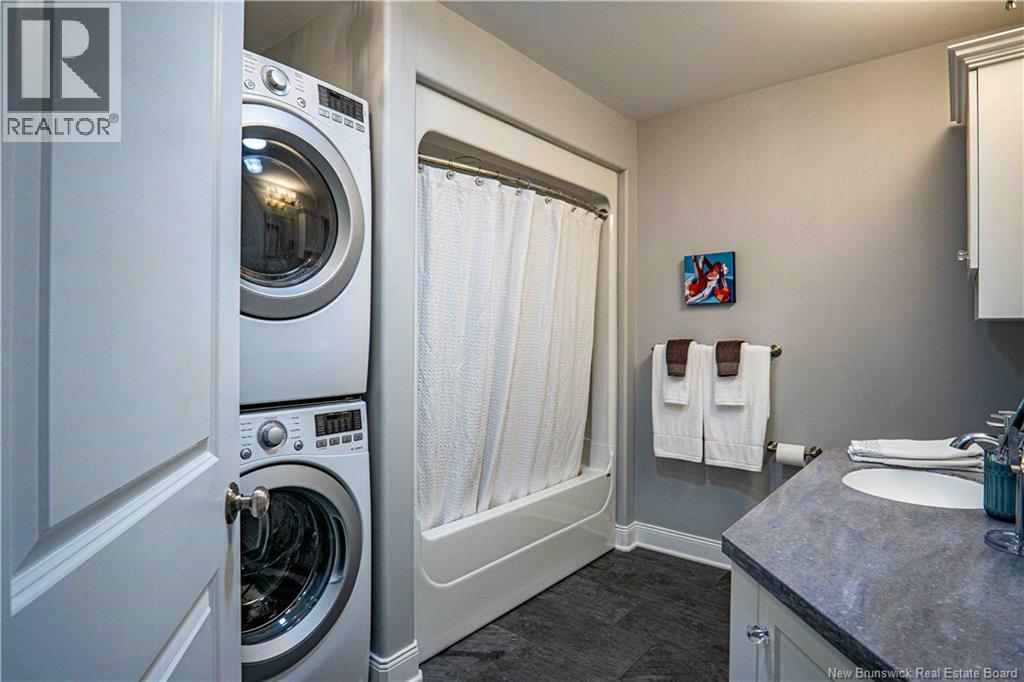 21 Camden Lane Property Photo 8