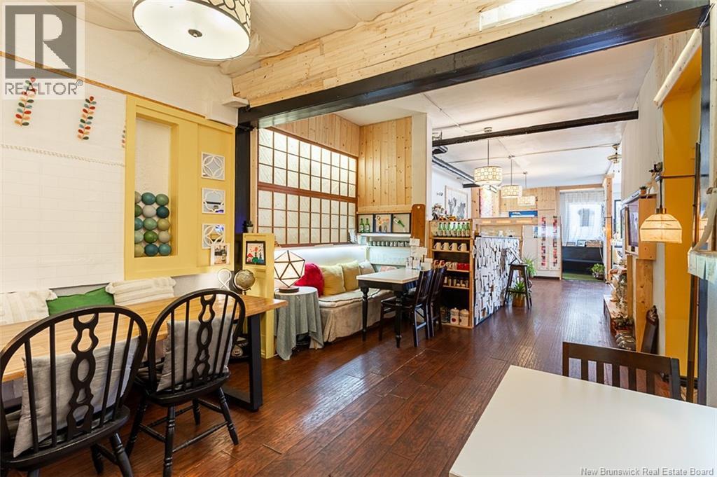 384 St. George Street Property Photo 16