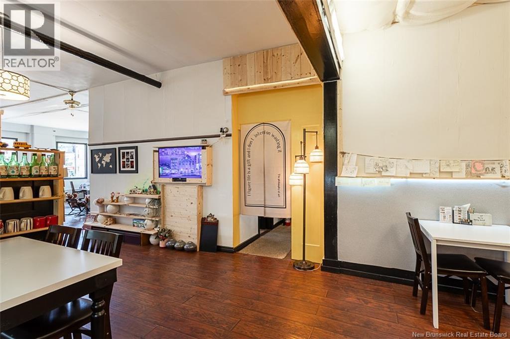 384 St. George Street Property Photo 18