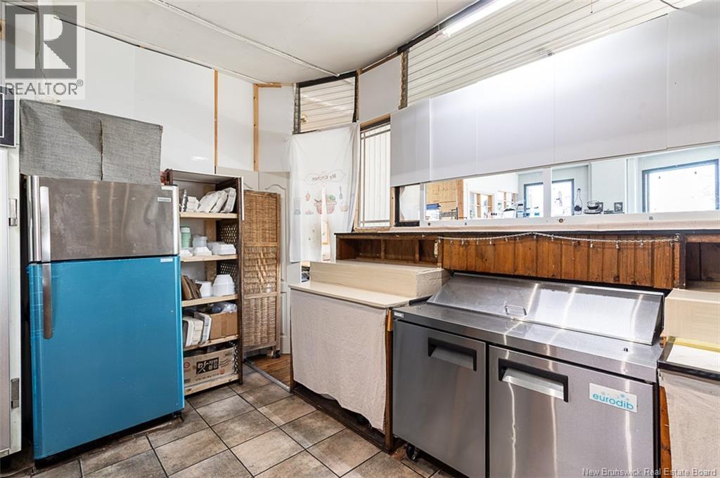 384 St. George Street Property Photo 25