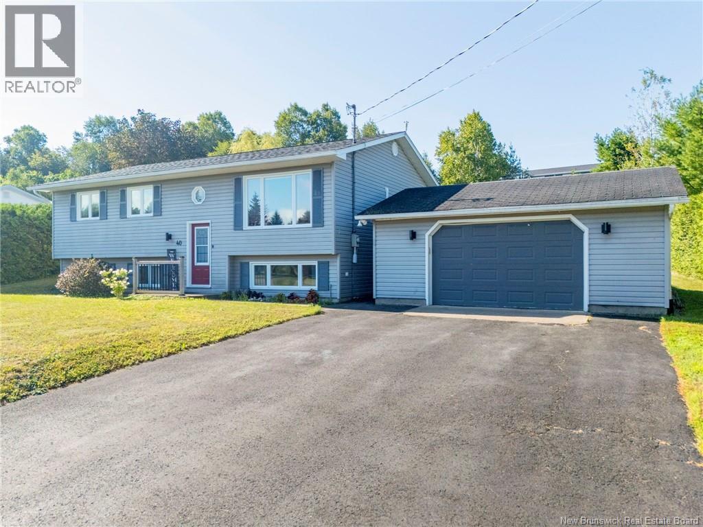 40 Majestic Drive Property Photo 1