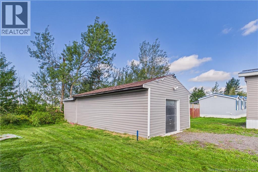 23 River East Drive Property Photo 22