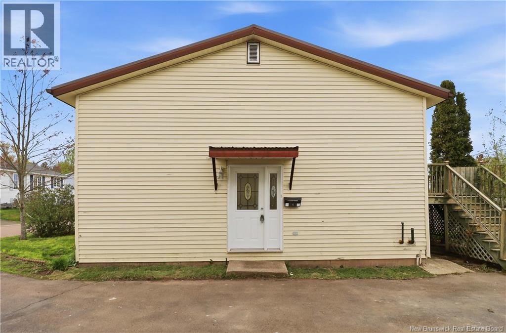 66 Braeburn Crescent Property Photo 2