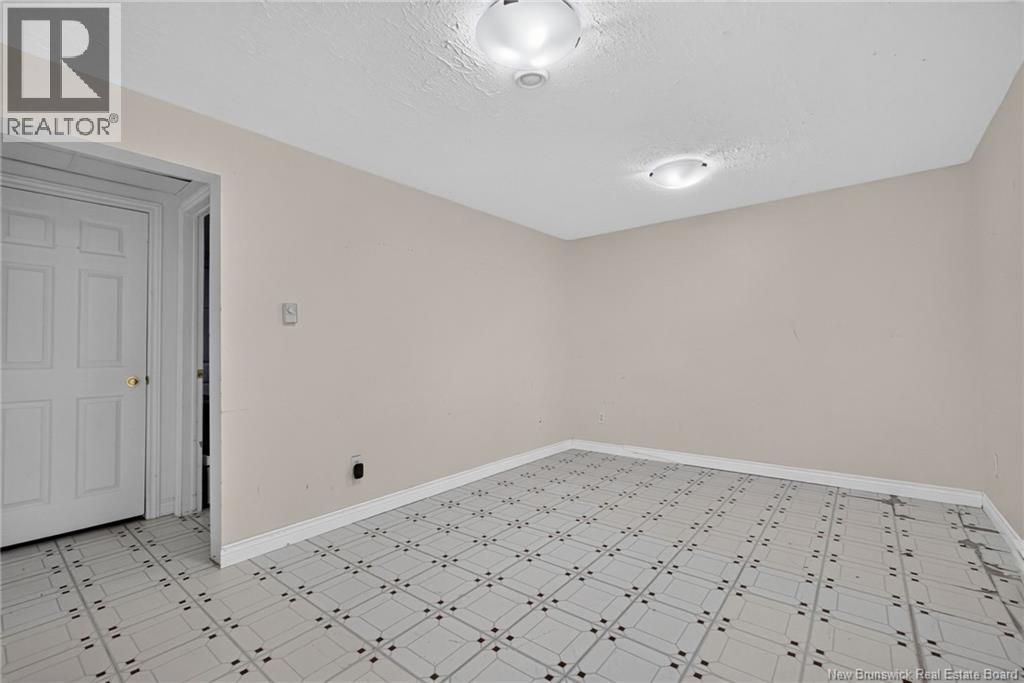 97 Old Oak Crescent Property Photo 34