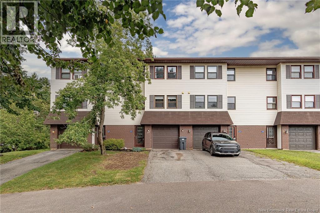 31 Shadowhill Court
