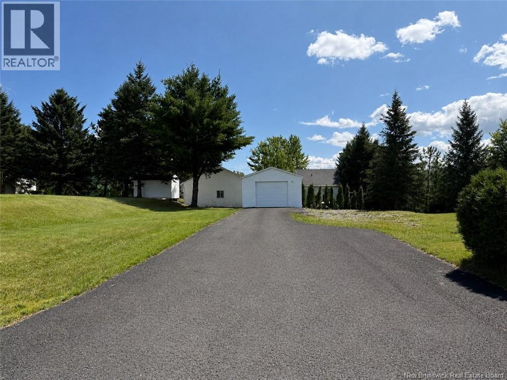 54 Le Paradis Street