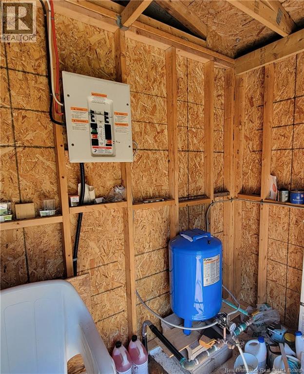 Lakefield Road Property Photo 9