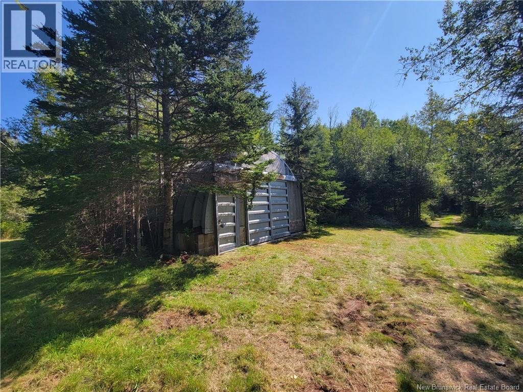 Lakefield Road Property Photo 11