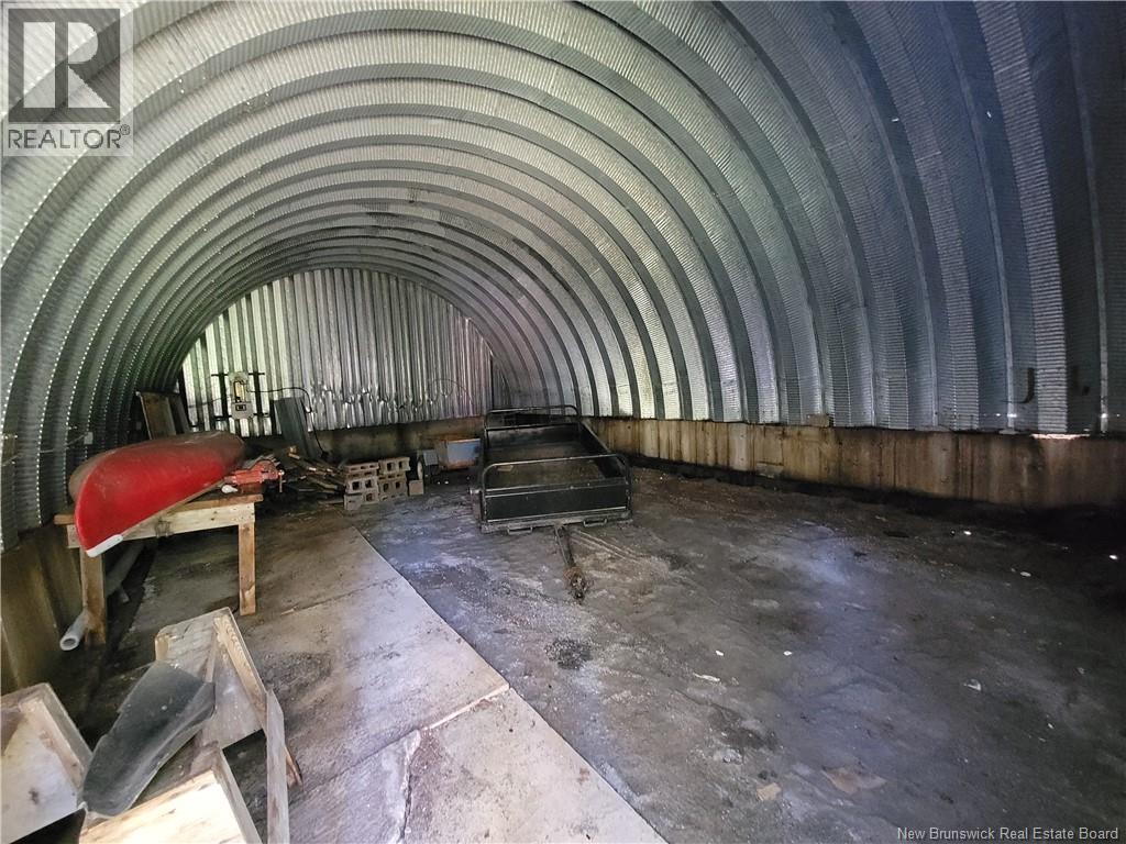 Lakefield Road Property Photo 12
